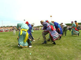 达斡尔族传统曲棍球竞技